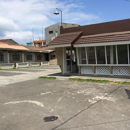 Night & Day Inn Legazpi Exterior foto