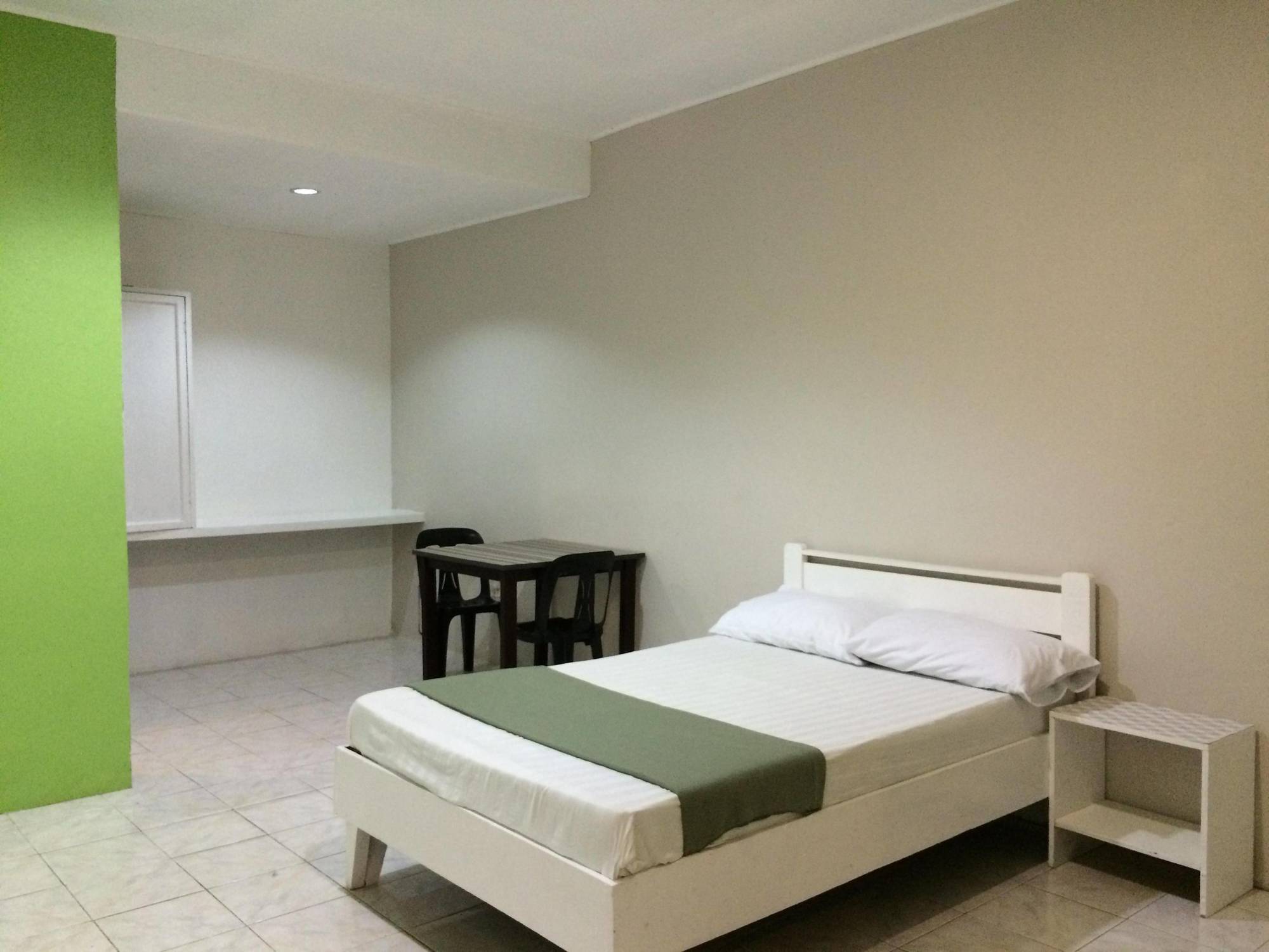 Night & Day Inn Legazpi Exterior foto